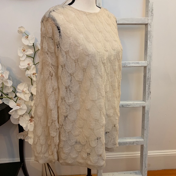 Feather Knit Tunic Top - Picture 7 of 7